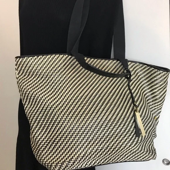 Vince Camuto Straw Bag - Picture 6 of 8